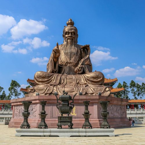 Lao Zi, le Dao et l’Art Floral : Trouver l’Éternel dans l’Impermanence
