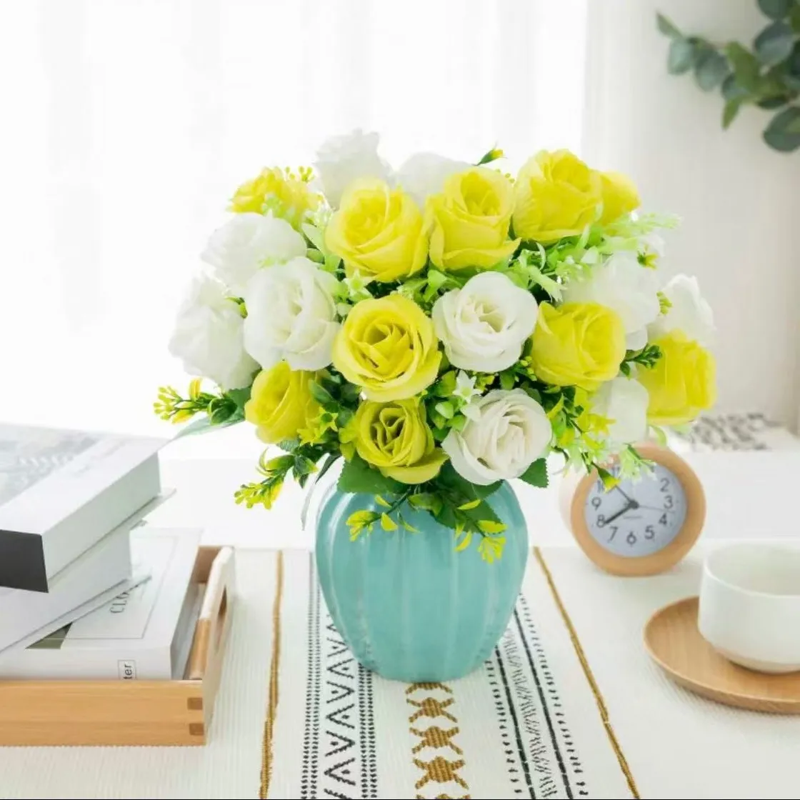 composition-florale-roses-bicolore-jaune-0061by composition-florale-roses-bicolore-jaune-0061by