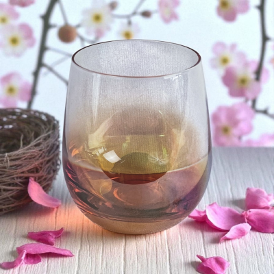 composition-florale-vase-verre-orange