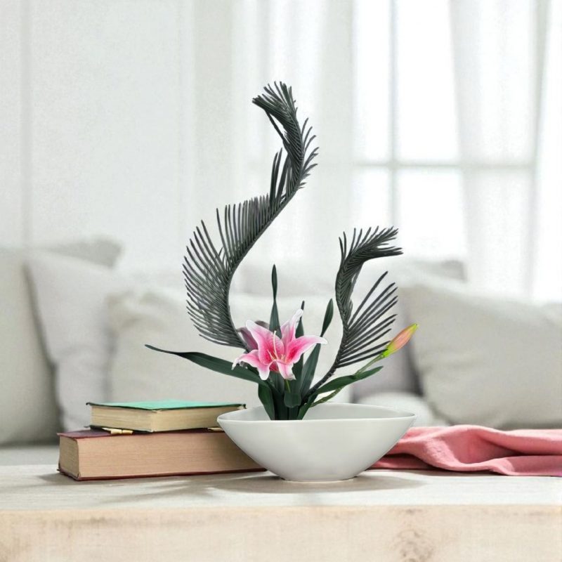 Bouquet élégant – Lis roses et feuillage texturé